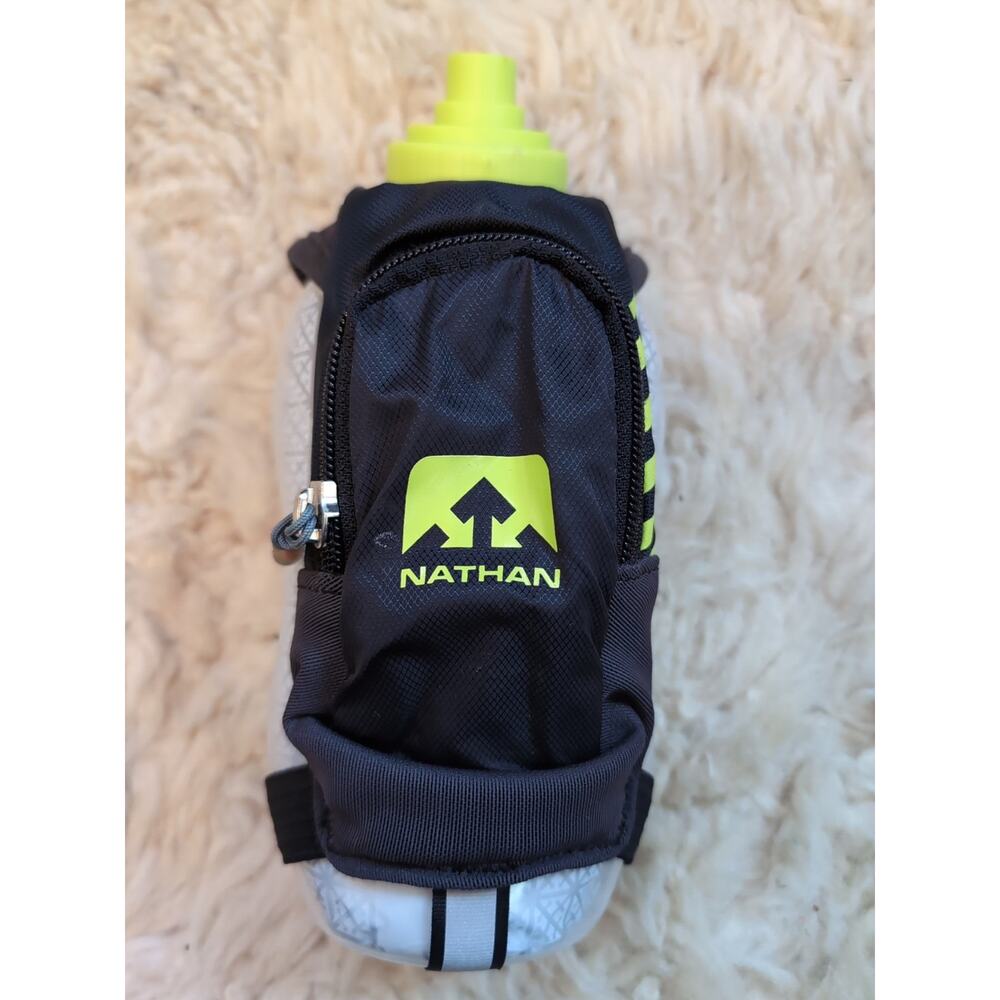 NATHAN Speed Draw Insulated Reflective Yellow Black Silver Handheld Runners